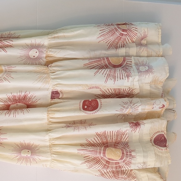 Urban Outfiters Boho Sunshine Celestial Moon Print Oversized Tiered Midi Dress - Picture 7 of 12